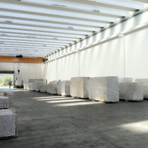 Senini Stone srl | blocchi e lastre daino imperiale